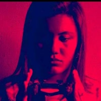 Fê Croft (@fecroft) on Kwai