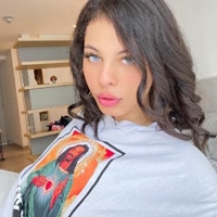 Cristal Blis (@cristal.blis_) on Kwai