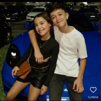 Mostrou o peito sem quererna live do taspio