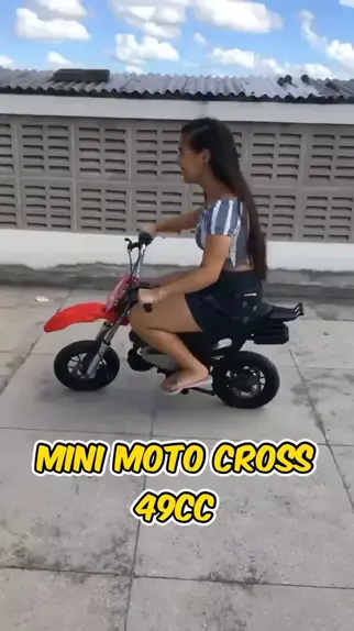 MINI MOTO LAMINHA 49CC  Primeira vez dando um rolê de moto 