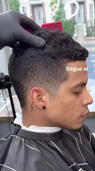 Famoso corte xadrez - Barbearia Chalega