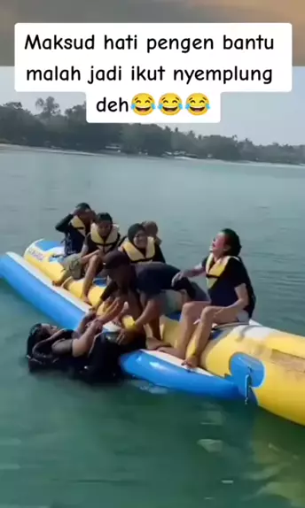 Tante vs bocil viral 