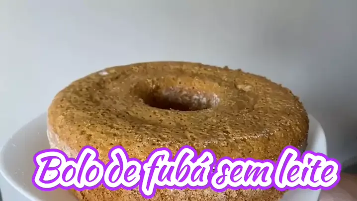 Bolo de fubá milagre, sem leite, sem óleo, sem manteiga, sem