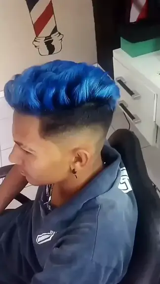 Cabelo degrade best sale azul masculino