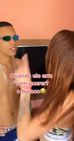 FA Liam Do Buraco cai num buraco, alguém vem me tira daqui Comentar  Compartilhar B 19.552