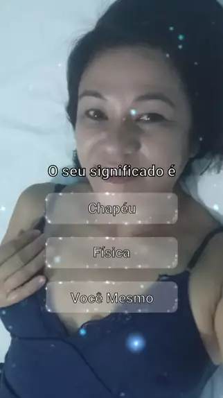 qual o significado da pena no chapéu