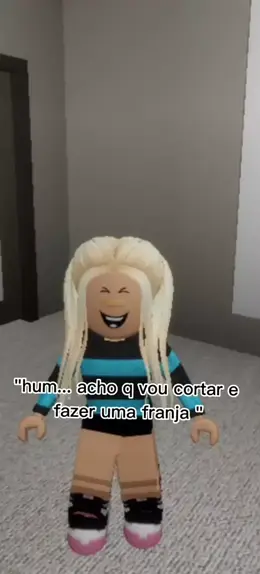 finalmente, o verdadeiro cazum do roblox. vou deixar o link do cabelo e da  blusa nos comentários : r/PuddingsUtopia