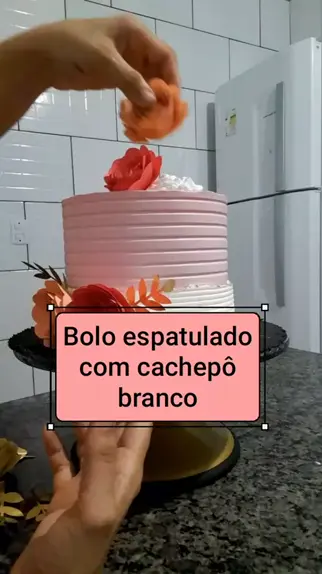 BOLO DA BARBIE/ cachepô vazado. 😉 