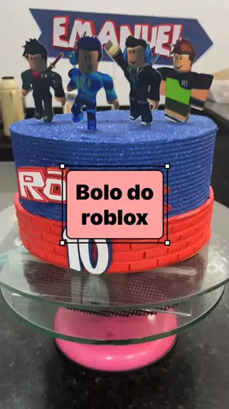 Fala péssoal!! Trouxe um bolo lindinho do Roblox!! Já compartilha com