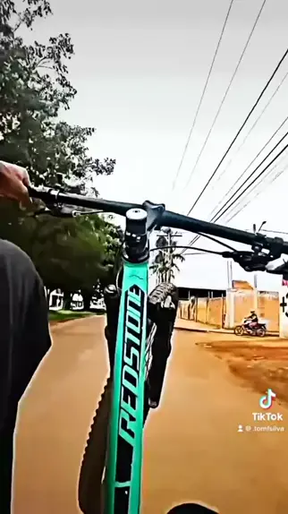 RASPANDO A MÃO NO GRAU DE BICICLETA ARO 29 