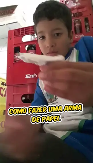 Como Fazer Uma AK47 de Papelão que Dispara - Arma de Papelão Fácil 