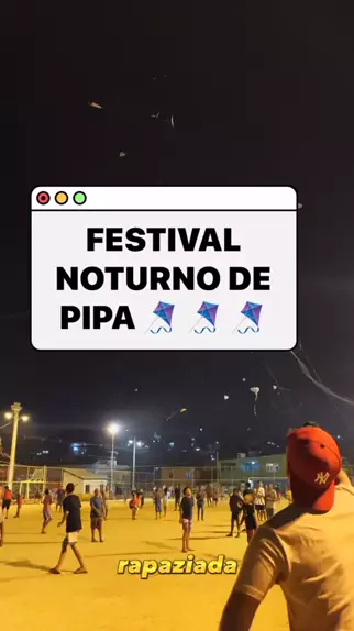 combate noturno com muitas pipas 