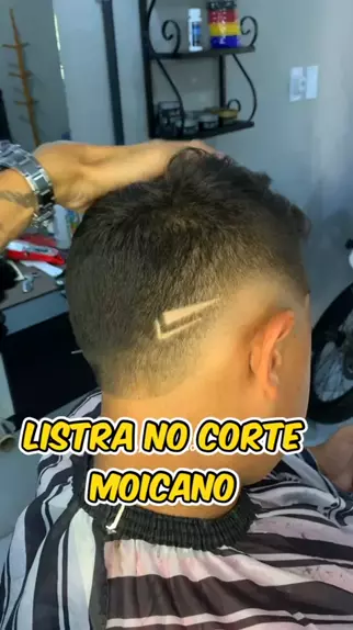 Corte moicano com listra 📏💈 #barber #barbershop #reguamaxina