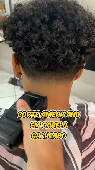 corte americano em criança cabelo cacheado