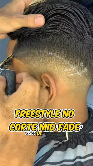 Corte de Cabelo Mid Fade com Risco - Barbearia Nordick