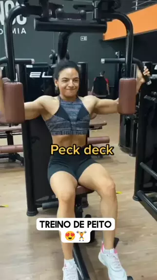peck deck academia peito
