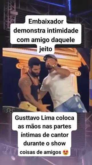 VÍDEO: Gusttavo Lima passa a mão nas partes íntimas de cantor em