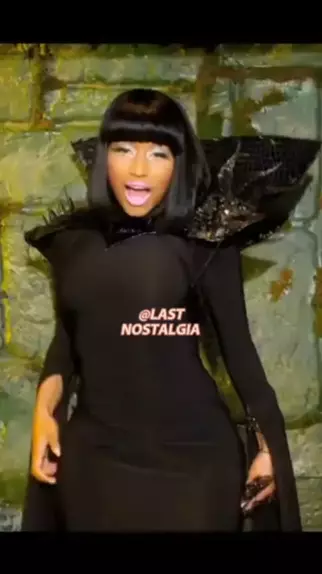 Nicki Minaj - Va Va Voom (Lyrics) 