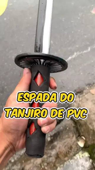 Tanjiro e a sua espada vermelha vs