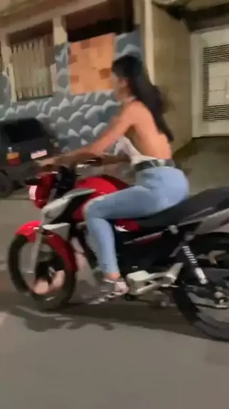 Cute girl🤗❤️🖤#moto #motogirl #bikegirl #motorcycle #motorbike
