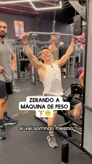 maquina de academia voador