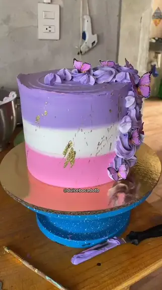 DECORAÇÃO DE BOLO WAVE CAKE NO DEGRADÊ LILÁS/ROXO