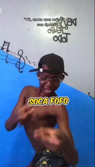 Soca tão fofo que é uma fofa socando kkkk 