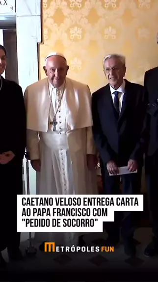 O Cantor Baiano Caetanoveloso Entregou Ao Papafrancisco Uma Carta Em