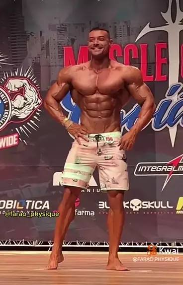 O Felipe Franco mostrando o shape💪💪 #felipefranco #bodybuilding