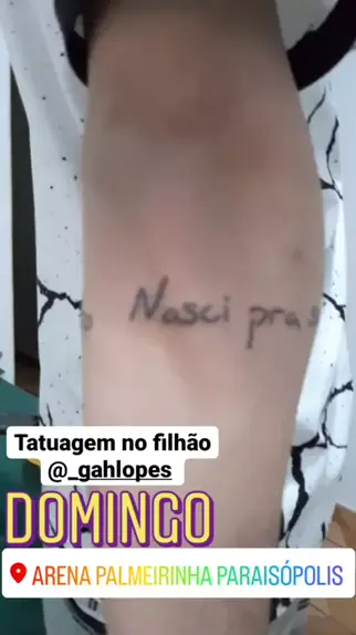 Tatuagem grau moto na favela