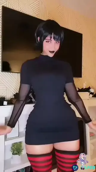 cosplay twerk