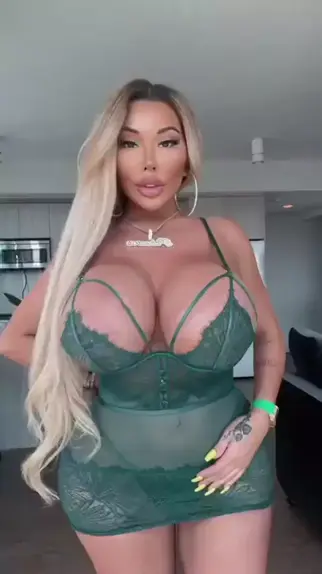 Big boobs Bouncing 😋