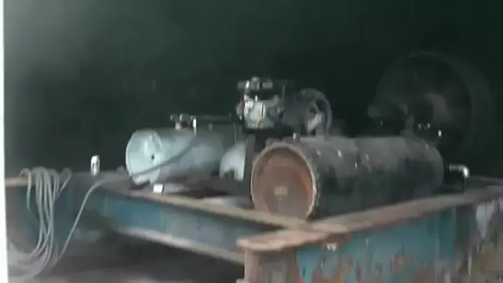 Big Old FAIRBANKS MORSE Engines COLD STARTING UP AND COOL SOUND 