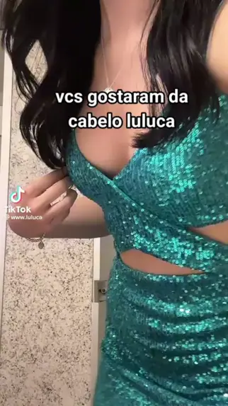 luluca voltou com cabelo preto eu amei 