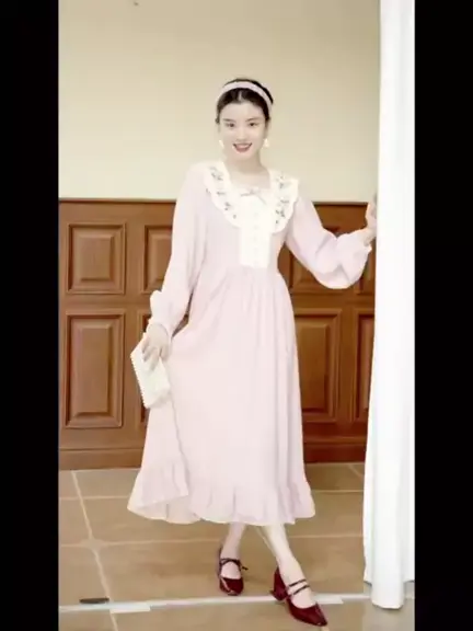 French Women Court Style Medieval Princess Dress SlimWaist
