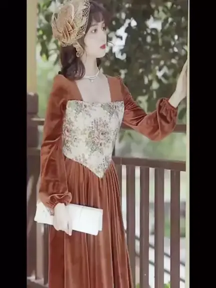 French Women Court Style Medieval Princess Dress SlimWaist