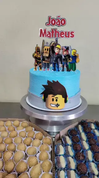 bolo de aniversário roblox feminino