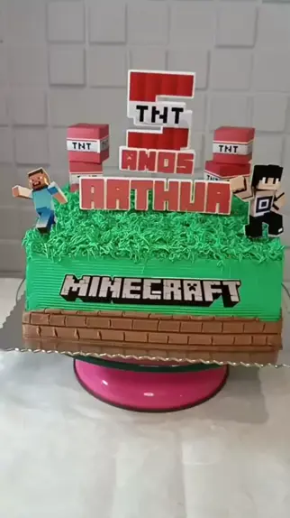 Bolo Minecraft - chantilly- Karine Cakes. 