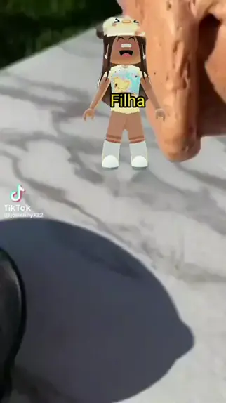 CapCut_histórias de roblox fundo