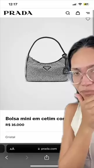 Bolsa Prada Re-edition 2005 Em Cetim Com Cristais Cristal