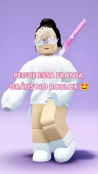 finalmente, o verdadeiro cazum do roblox. vou deixar o link do cabelo e da  blusa nos comentários : r/PuddingsUtopia