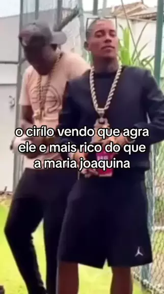 couple - maria joaquina e cirilo  Rostos de meme, Cirilo, Figurinhas  engraçadas