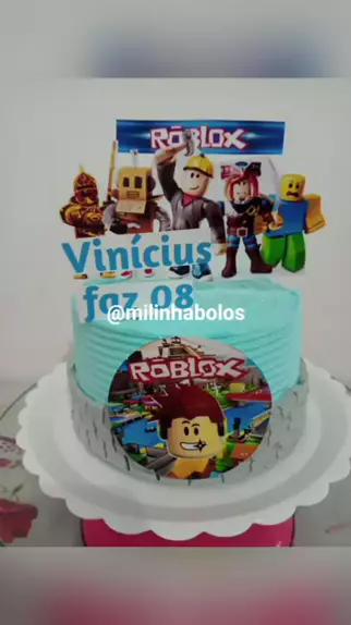 Taisnara Bolos Decorados - Bolo Roblox 💙 Com três kg em dois andares,  cobertura de chantininho 😋 . #chantininho #bolochantininho #cakebrasil # roblox #boloroblox #festaroblox #robloxcake #bolodoisandares #bolomenino  #festamenino #bolocomchantininho