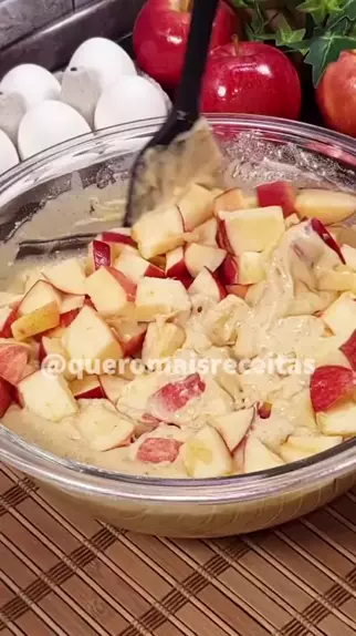 Bolo de maçã (simples e fácil) - Receita Petitchef