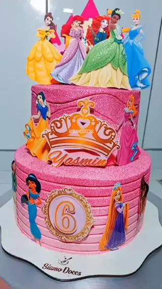 Encomendas whatsapp 985925870 Bolo das princesas Disney! 30 fatias  Cobertura chantinin…