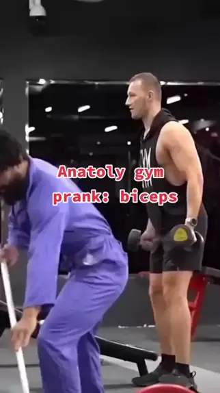 gym prank anatoly