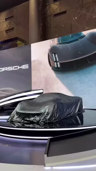 NEW Porsche Mission X – Next-Gen Electric Hypercar – Interior and