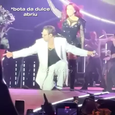 Dulce María, do RBD, usa bota dada por Joelma em último show no