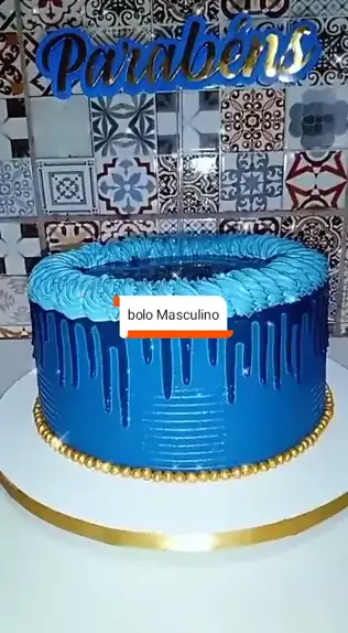 Confeitando bolo masculino simples 