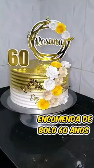 Bolo de aniversário de 50 anos para mulheres · Creative Fabrica